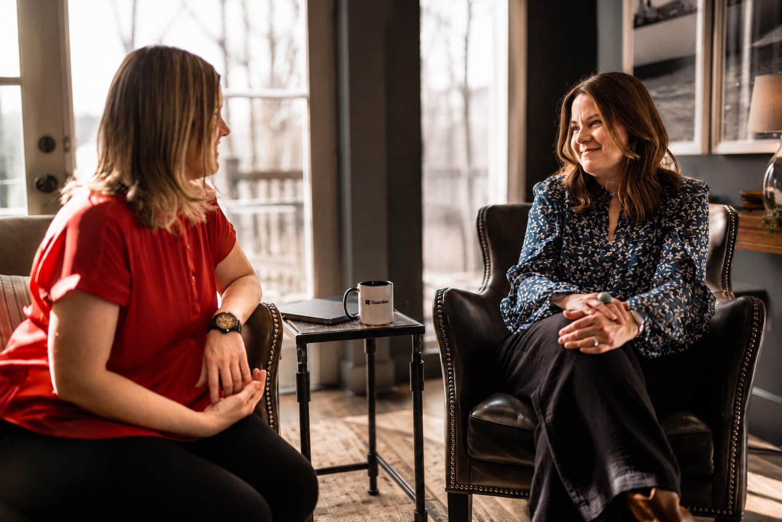 A one-on-one working conversation over coffee
